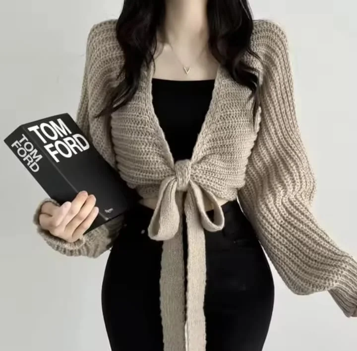 Fashionable Delicate Style Pure Color Blocking Lapel Sweater Sweet Sweater   B182058