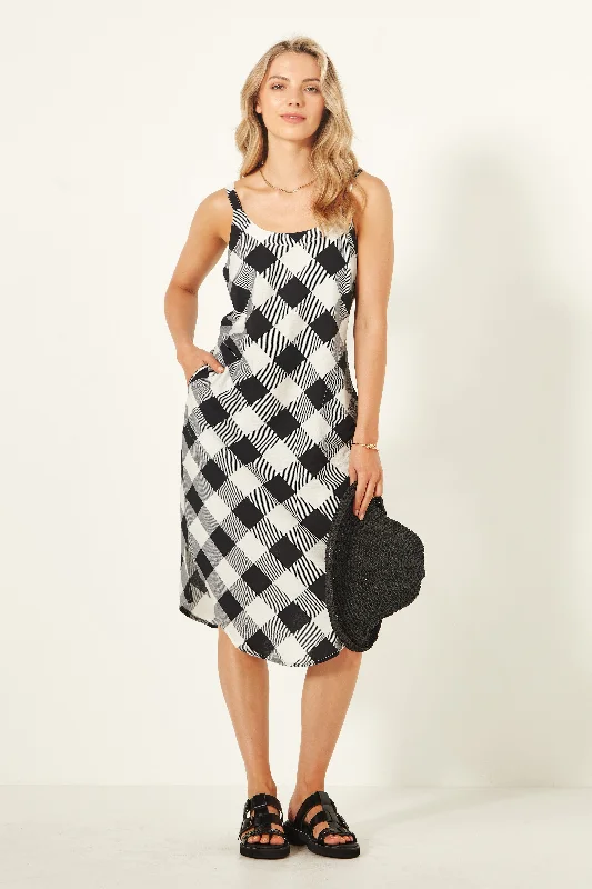 Maddie Dress Gingham