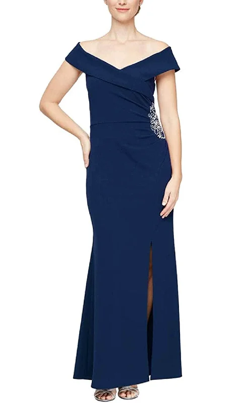 SLNY 9137212 - V-Neck Beaded Appliqued Evening Dress