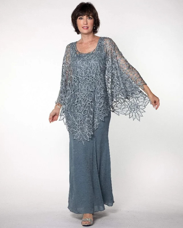 Soulmates - C881SC Embroidered Poncho