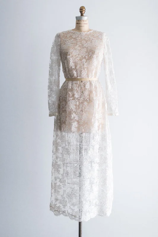 Other 1980s Alencon Lace Shift Gown